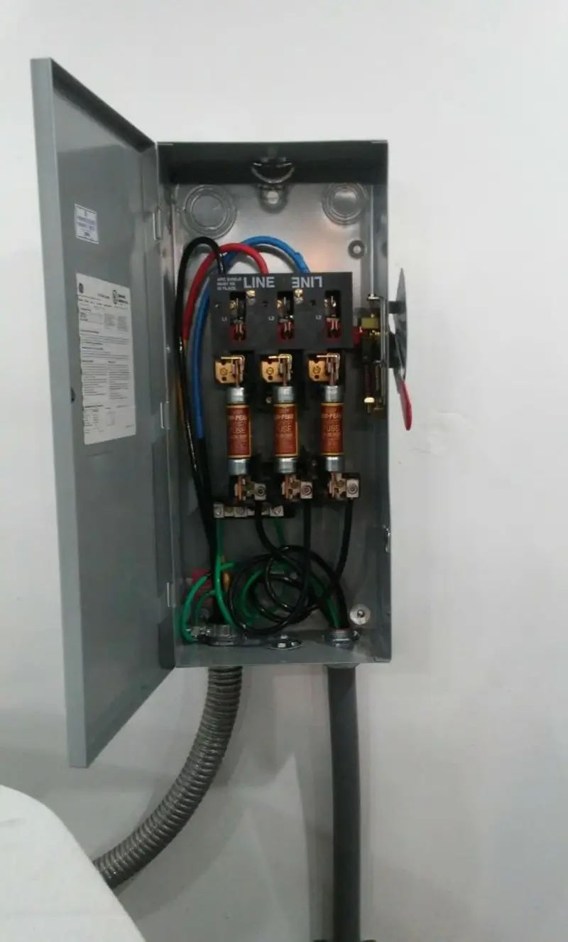 Three-phase disconnect switch installed for Electrical Wiring & Rewiring in McSherrystown